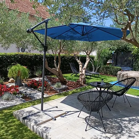 Garden *